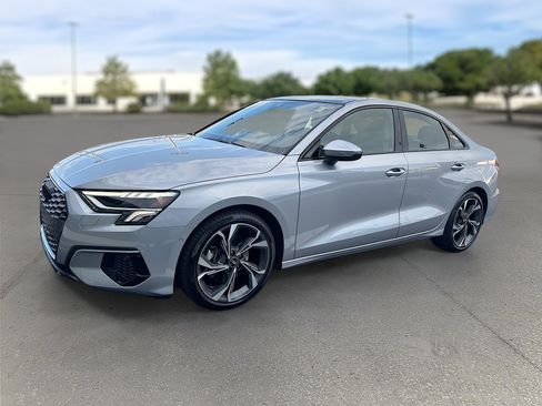 Used 2023 Audi A3 2.0T Premium Plus image 3