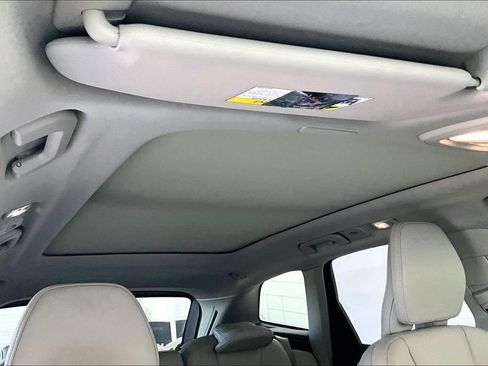 Used 2023 Volvo XC60 B5 Ultimate w/ Climate Package image 22