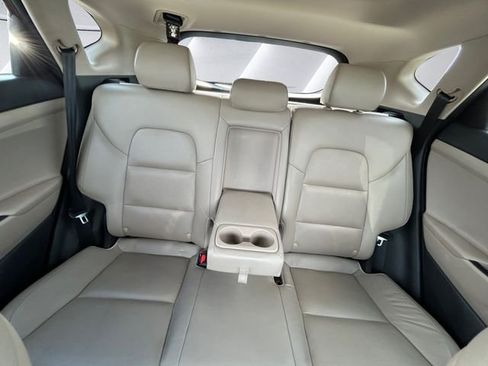 Used 2017 Hyundai Tucson Limited w/ Limited Ultimate Package 03 FWD image 18