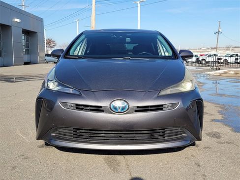 Used 2019 Toyota Prius L Eco image 13