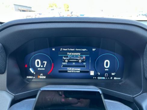 Used 2025 Ford Explorer ST AWD/4WD image 18