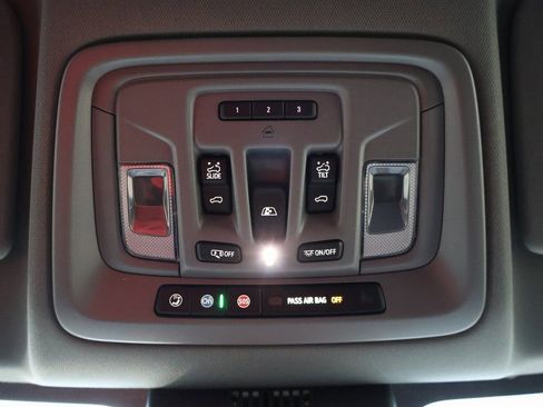 New 2026 GMC Sierra 1500 Elevation w/ Elevation Premium Package AWD/4WD image 25
