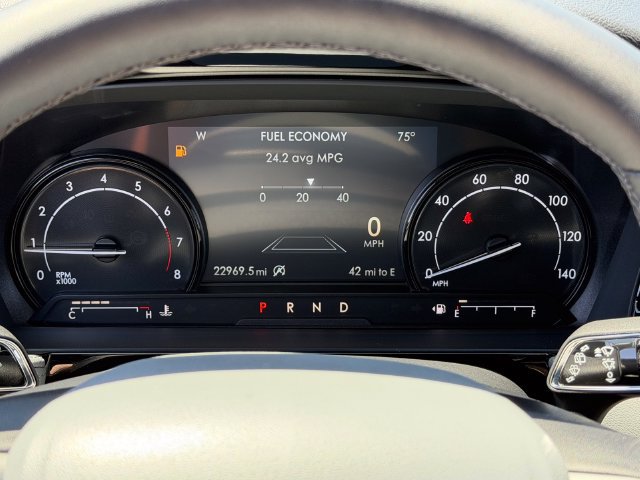 Used 2022 Lincoln Corsair AWD w/ Equipment Group 101A image 15