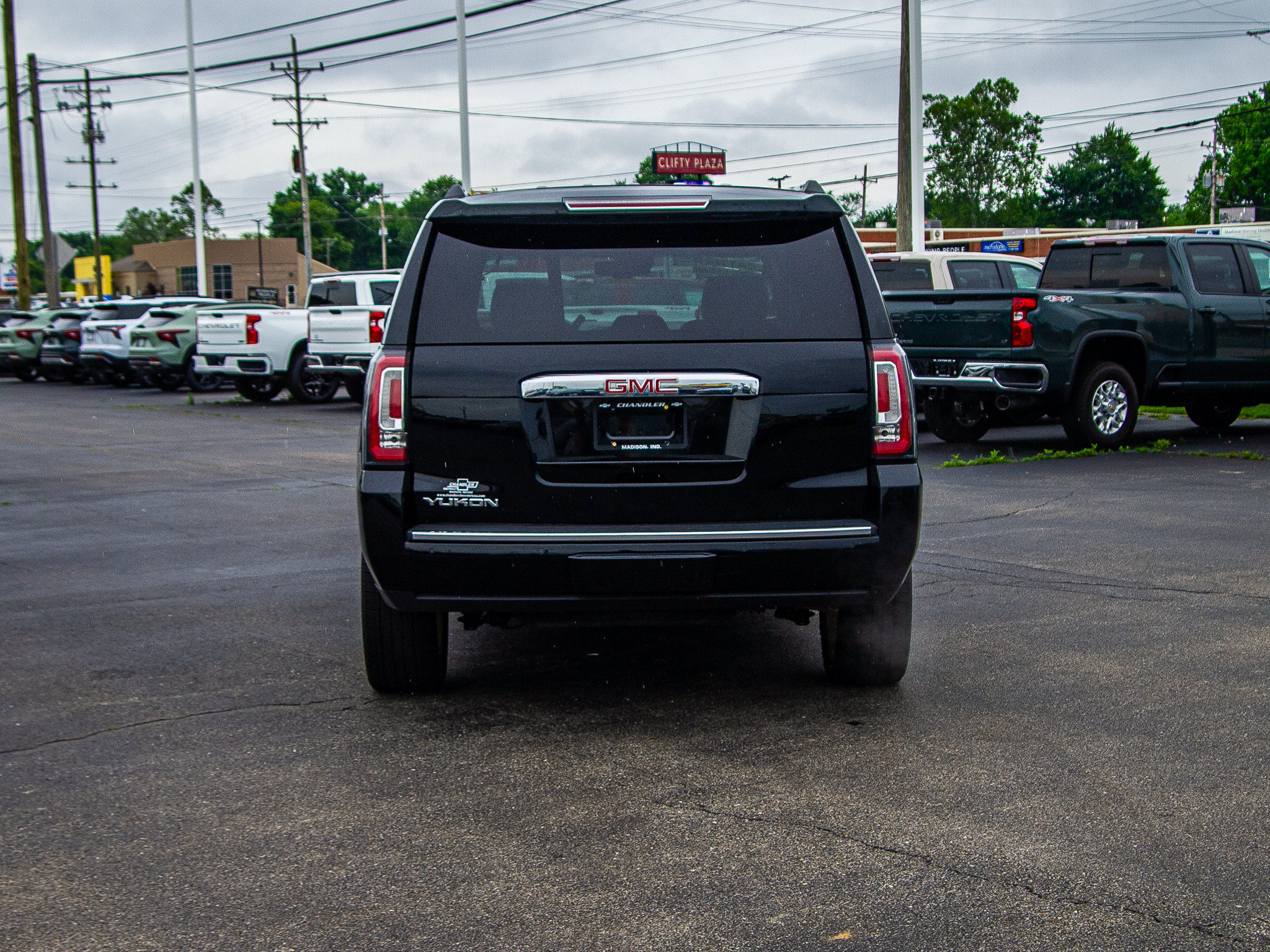 Used 2018 GMC Yukon Denali w/ Open Road Package AWD/4WD image 6