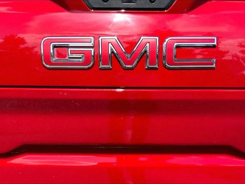 Used 2022 GMC Sierra 1500 Elevation RWD image 10