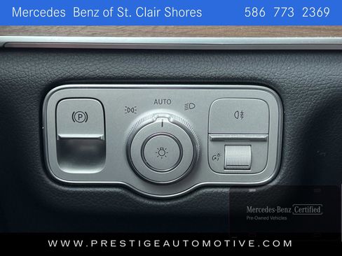 Used 2025 Mercedes-Benz GLE 450 4MATIC image 32