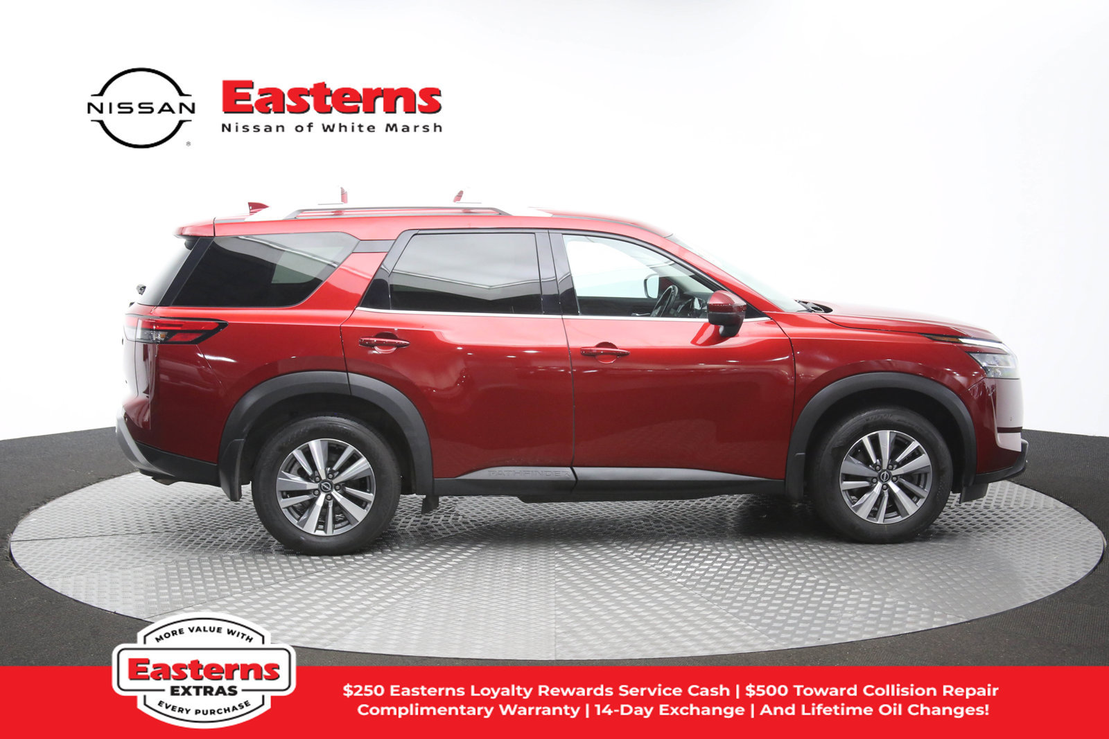 Used 2023 Nissan Pathfinder SL w/ Lighting Package (N92) AWD/4WD image 40