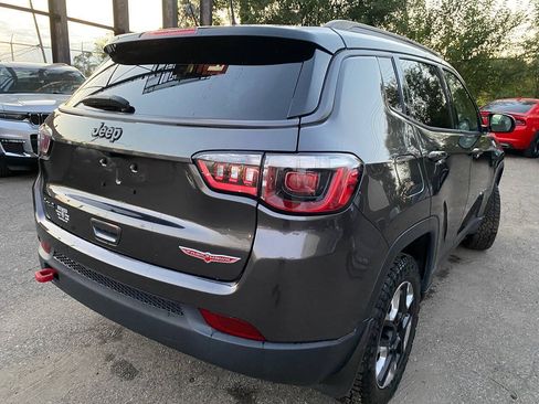 Used 2018 Jeep Compass Trailhawk w/ Cold Weather Group AWD/4WD image 8