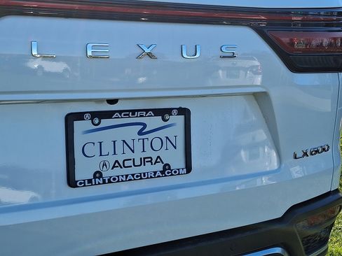 Used 2024 Lexus LX 600 F Sport image 32