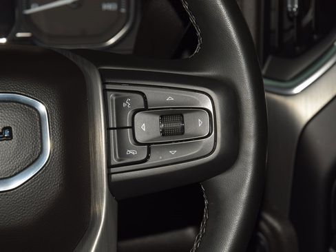 Used 2023 GMC Sierra 2500 Denali w/ Denali Ultimate Package image 40