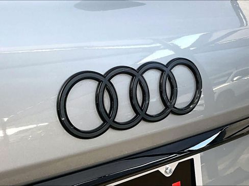 Used 2025 Audi Q7 3.0T Premium Plus w/ Premium Plus Package AWD/4WD image 10