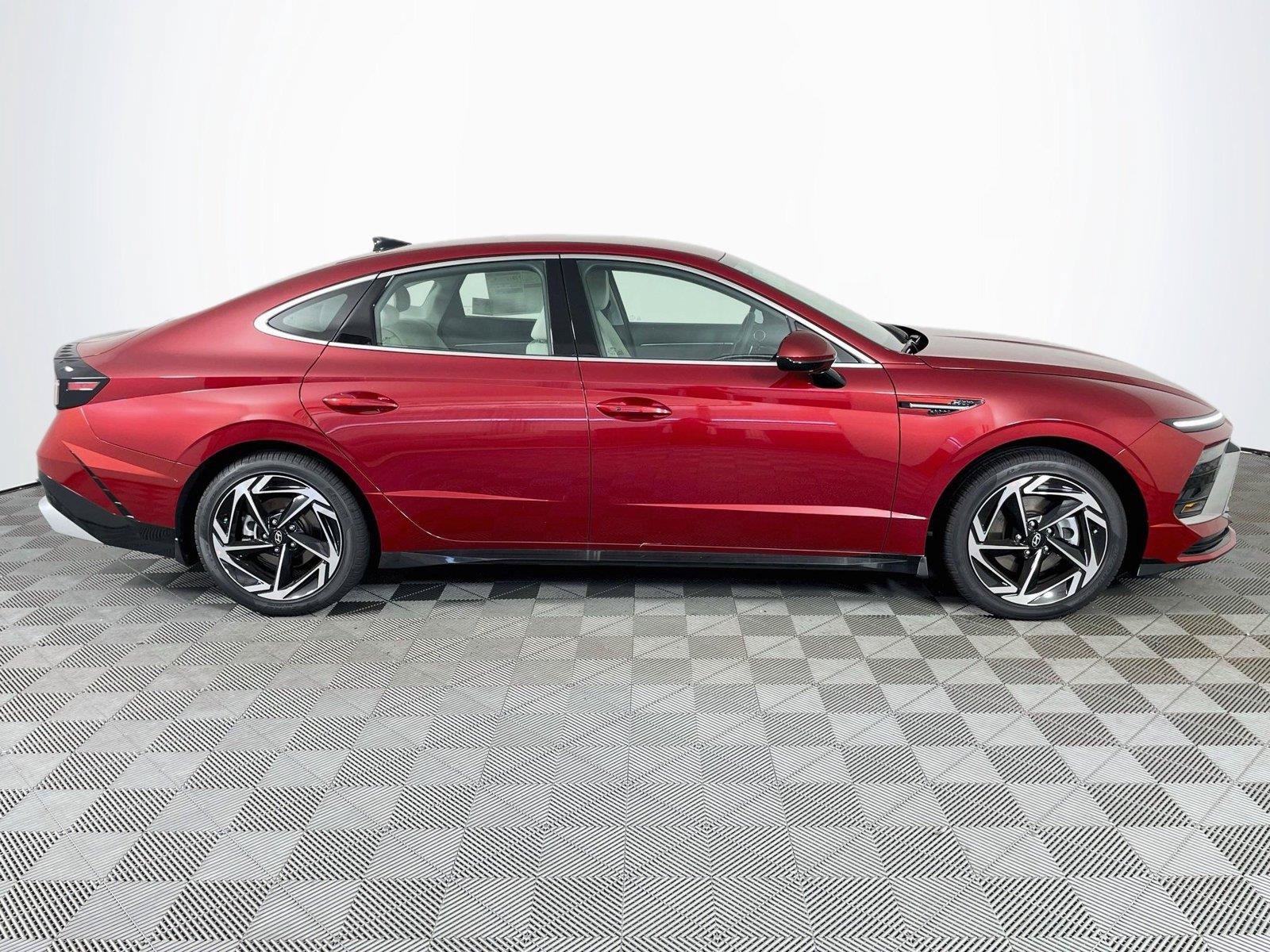 New 2026 Hyundai Sonata SEL FWD image 25