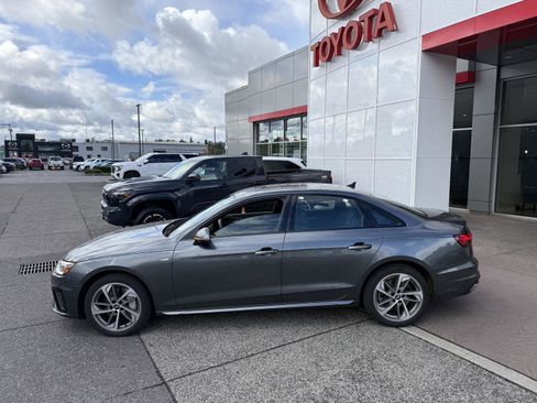Used 2021 Audi A4 2.0T Premium Plus w/ Premium Plus Package AWD/4WD image 3
