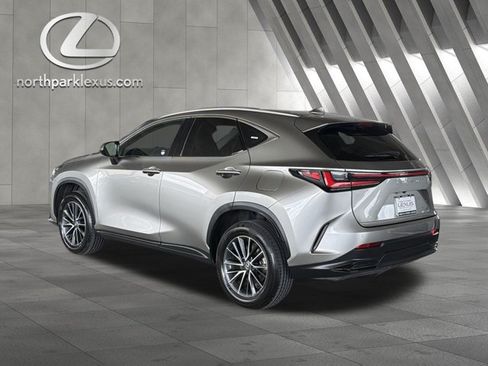 Used 2025 Lexus NX 250 FWD w/ Accessory Package (Z1) image 2