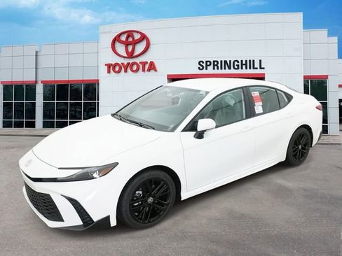 New 2026 Toyota Camry SE image 1