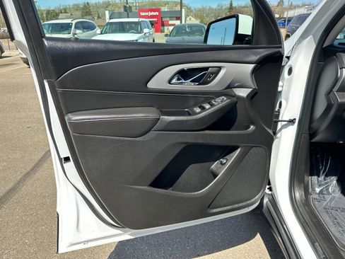 Used 2020 Chevrolet Traverse LT AWD/4WD image 15