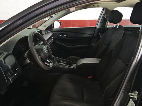 Used 2025 Honda Accord SE image 8