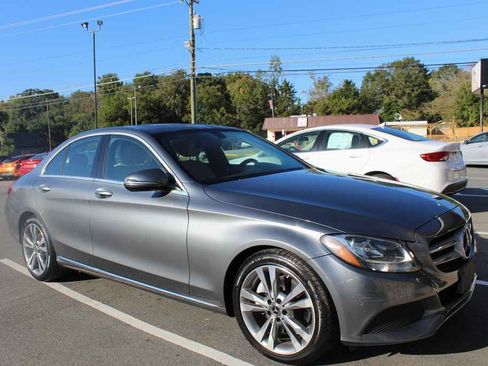 Used 2018 Mercedes-Benz C 300 Sedan image 3