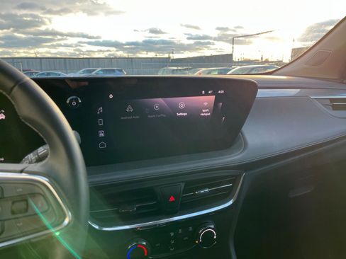 Used 2025 Buick Encore GX Preferred image 21