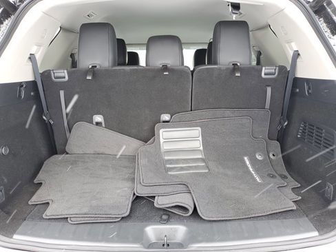 Certified 2025 Nissan Pathfinder SL image 30