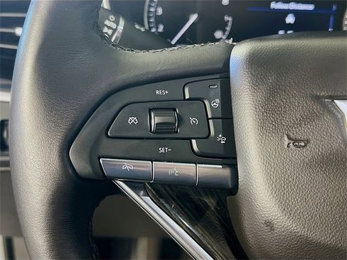 Used 2024 Cadillac XT6 Premium Luxury image 16