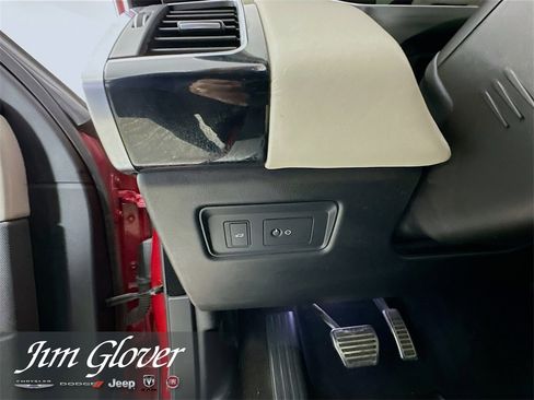 Used 2019 Land Rover Range Rover Sport HSE Dynamic image 27