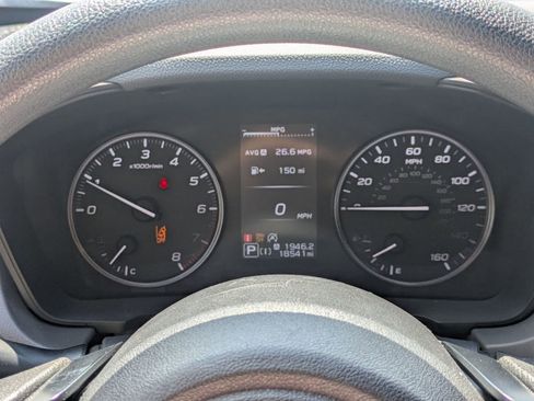Used 2025 Subaru Crosstrek 2.0i Premium AWD/4WD image 16