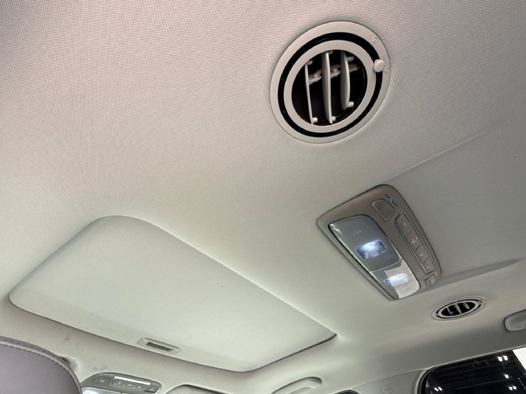 Used 2020 Kia Telluride S w/ S 8 Passenger Seating Package FWD image 16