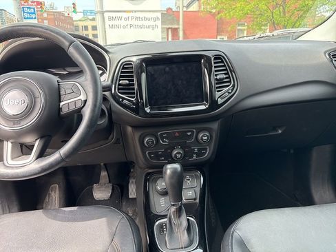 Used 2017 Jeep Compass Limited w/ Navigation Group image 8