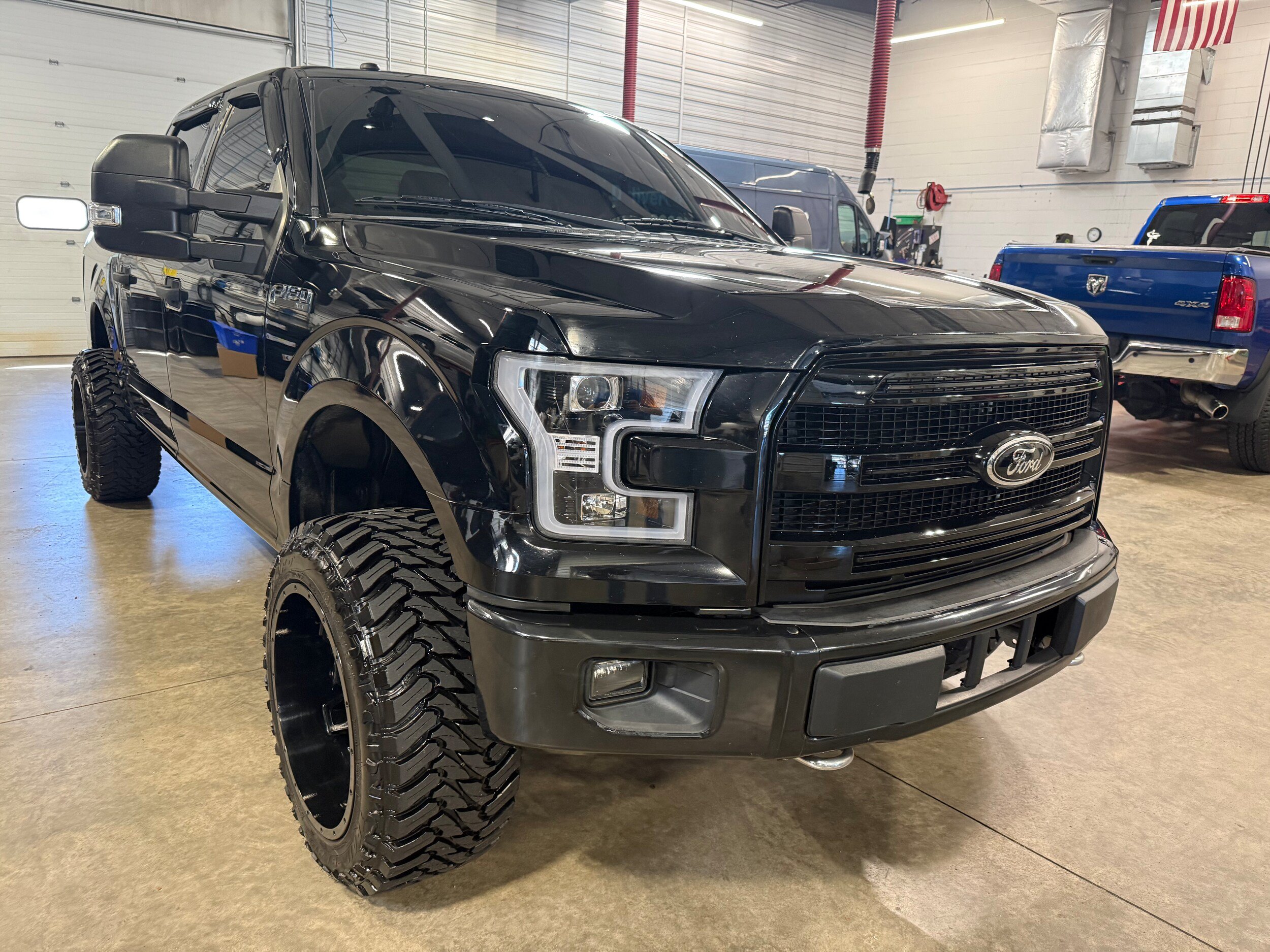 Used 2017 Ford F150 XLT AWD/4WD image 2