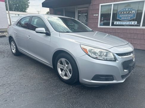 Used 2016 Chevrolet Malibu LT FWD image 1