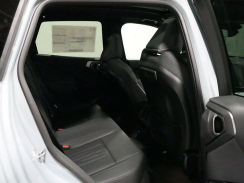 New 2026 BMW X3 xDrive30i w/ Premium Package AWD/4WD image 9