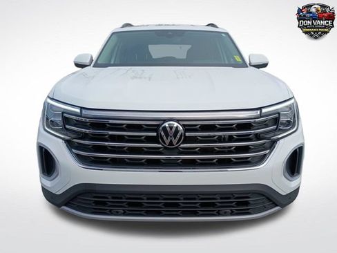 Used 2025 Volkswagen Atlas SE FWD image 8