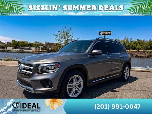 Used 2020 Mercedes-Benz GLB 250 4MATIC image 3