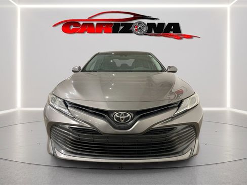 Used 2018 Toyota Camry LE image 8