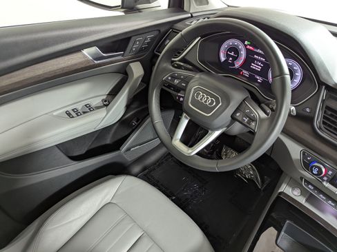 Certified 2023 Audi Q5 2.0T Premium Plus w/ Premium Plus Package AWD/4WD image 9