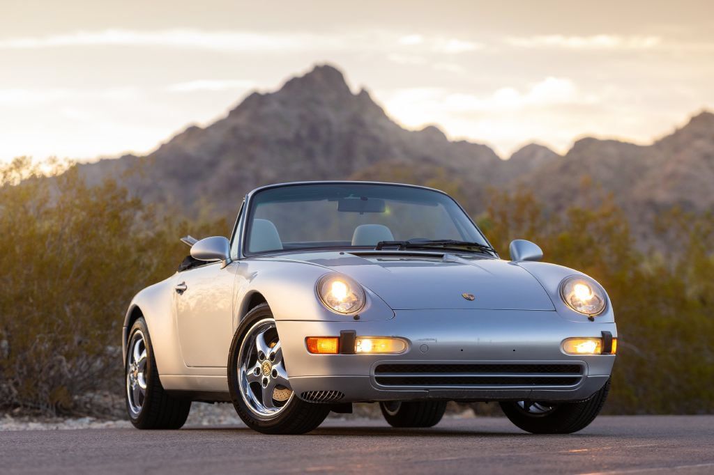 Used 1995 Porsche 911 Cabriolet image 2