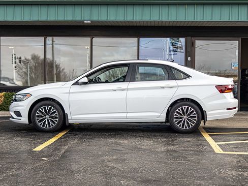 Used 2019 Volkswagen Jetta SE FWD image 6