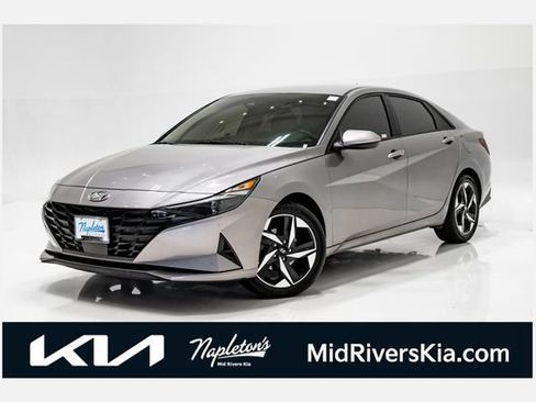 Used 2023 Hyundai Elantra SEL w/ Convenience Package FWD image 1