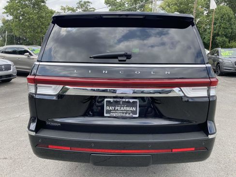 Used 2024 Lincoln Navigator L Reserve image 6