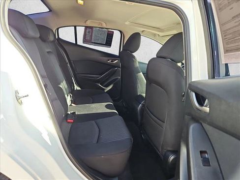 Used 2016 MAZDA MAZDA3 i Touring w/ Popular Equipment Package FWD image 20