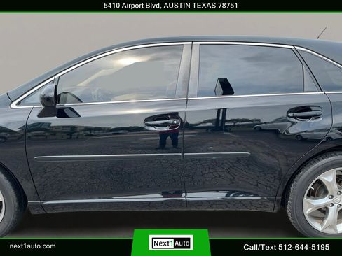 Used 2010 Toyota Venza FWD image 12