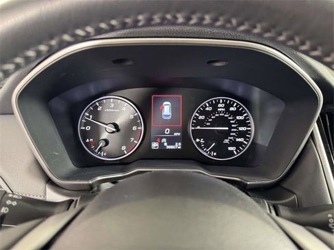 Used 2023 Subaru Outback Limited image 3