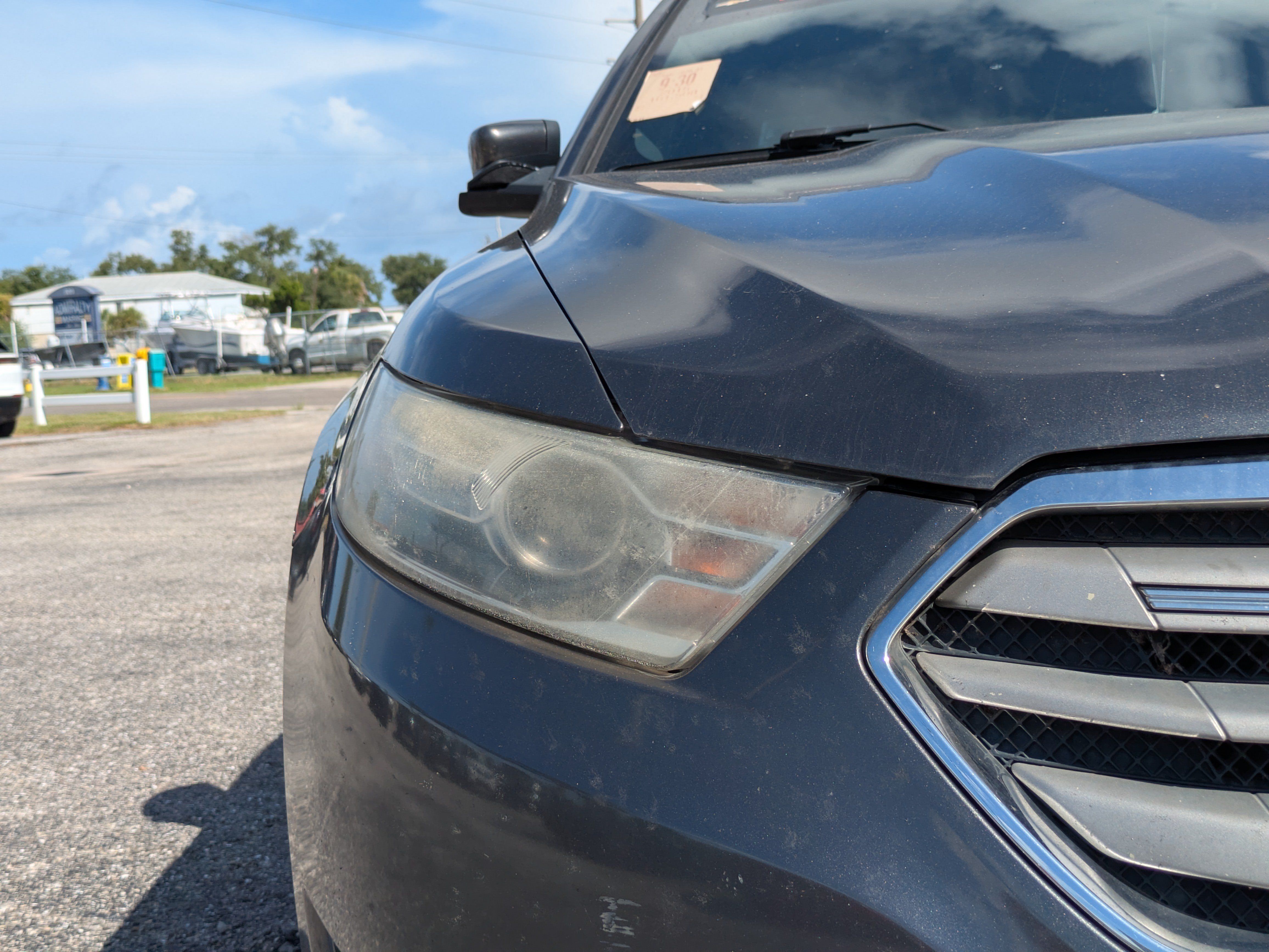 Used 2015 Ford Taurus SEL FWD image 10