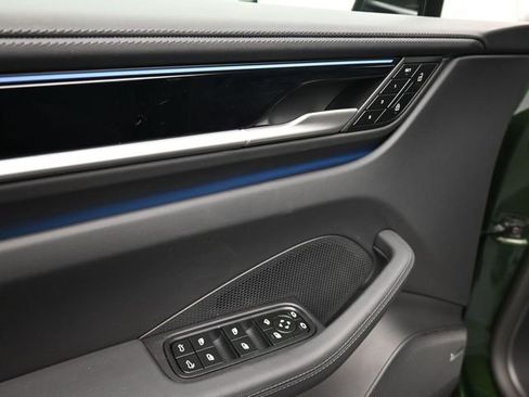 Certified 2025 Porsche Macan Electric RWD image 15
