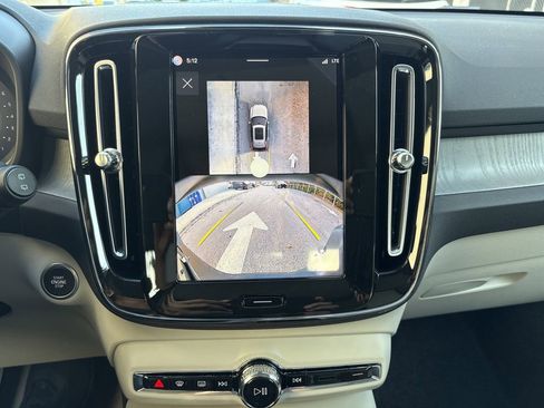 New 2026 Volvo XC40 B4 Plus image 11