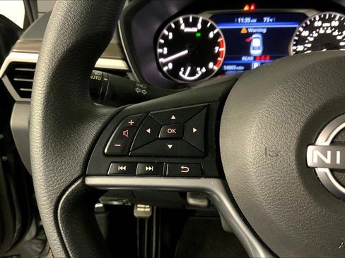 Used 2025 Nissan Altima 2.5 SV image 18