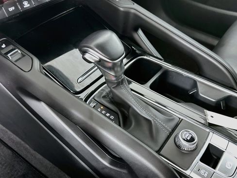 Used 2025 Kia Telluride S FWD image 25