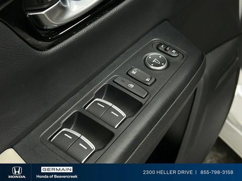 Used 2025 Honda CR-V EX-L image 18
