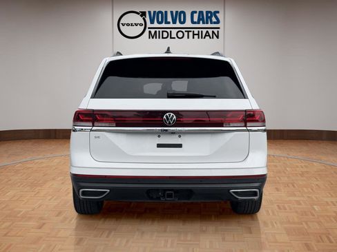 Used 2025 Volkswagen Atlas SE FWD image 21